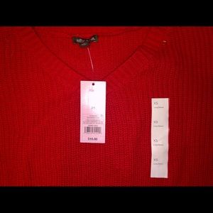 Long sleeve v neck sweater